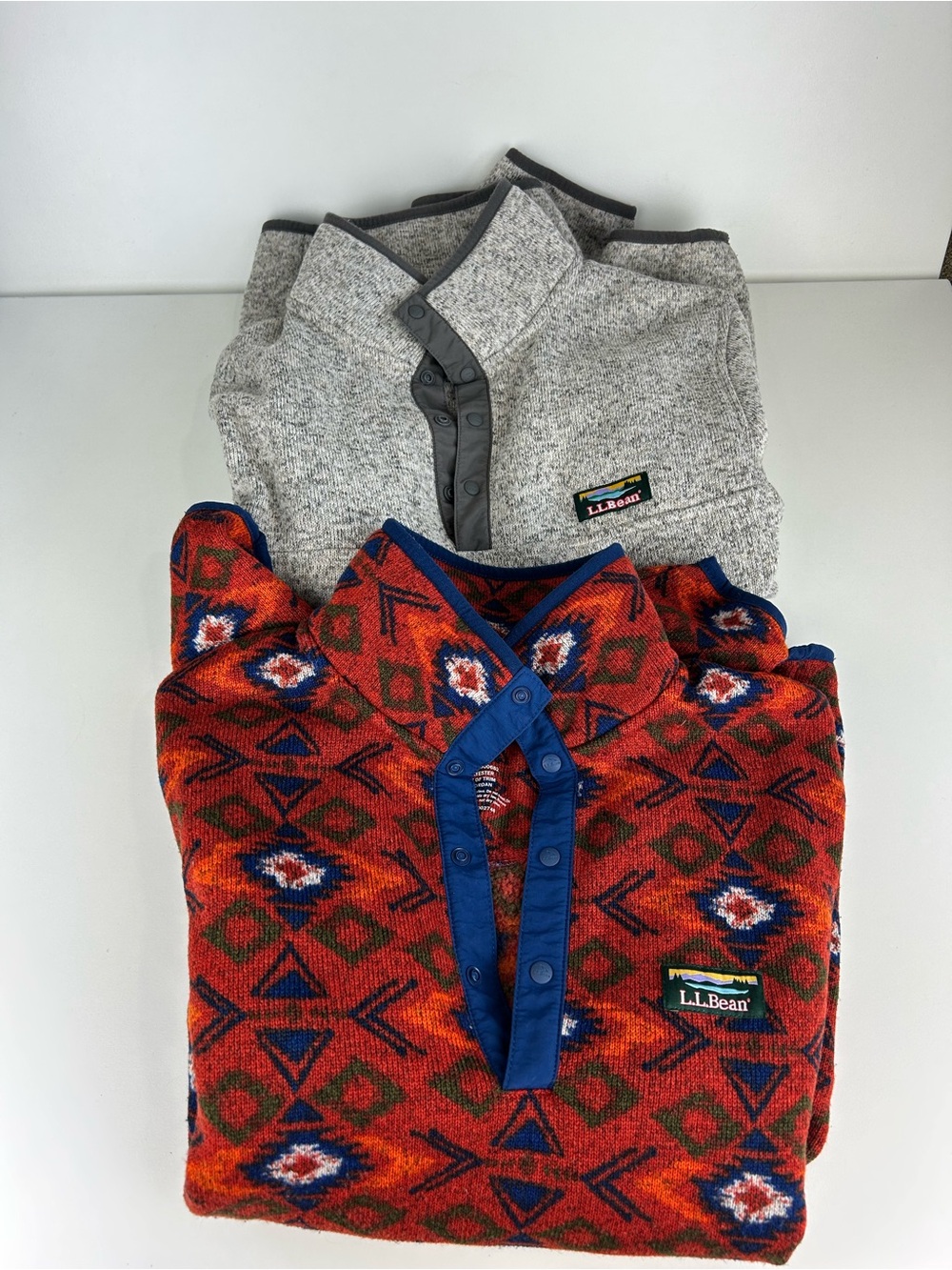 L.L. Bean Men’s Red Geometric and Gray Size Small Fleece Pullover Lot of 2